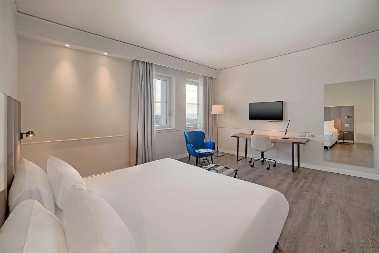 Hotel Nh Napoli Panorama